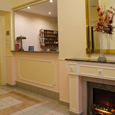 Anna Hotel Prague Exterior photo