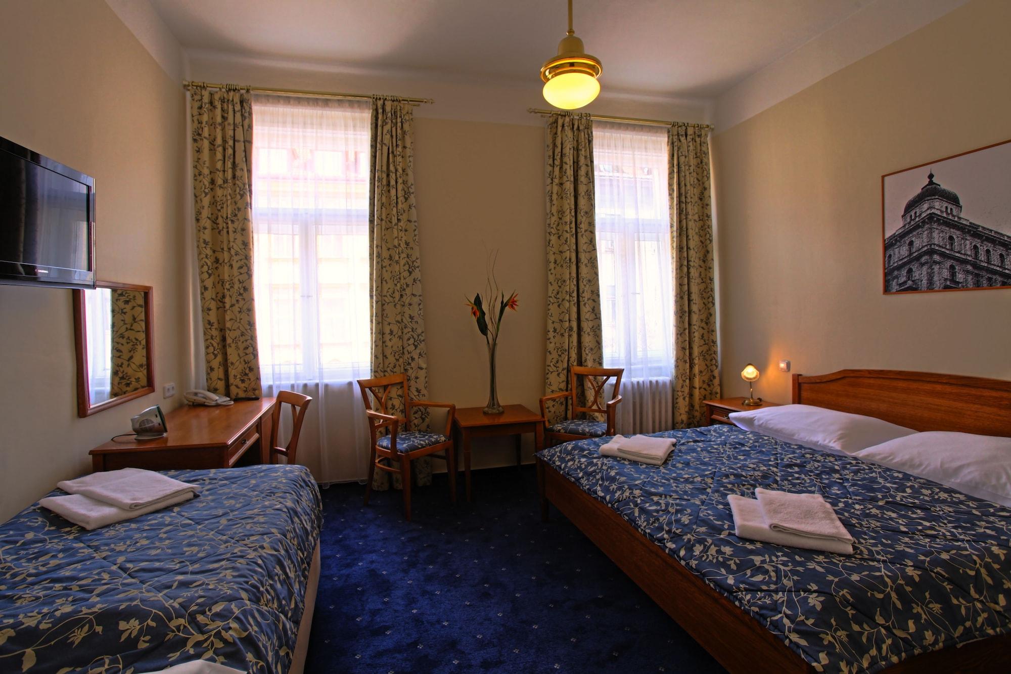 Anna Hotel Prague Exterior photo