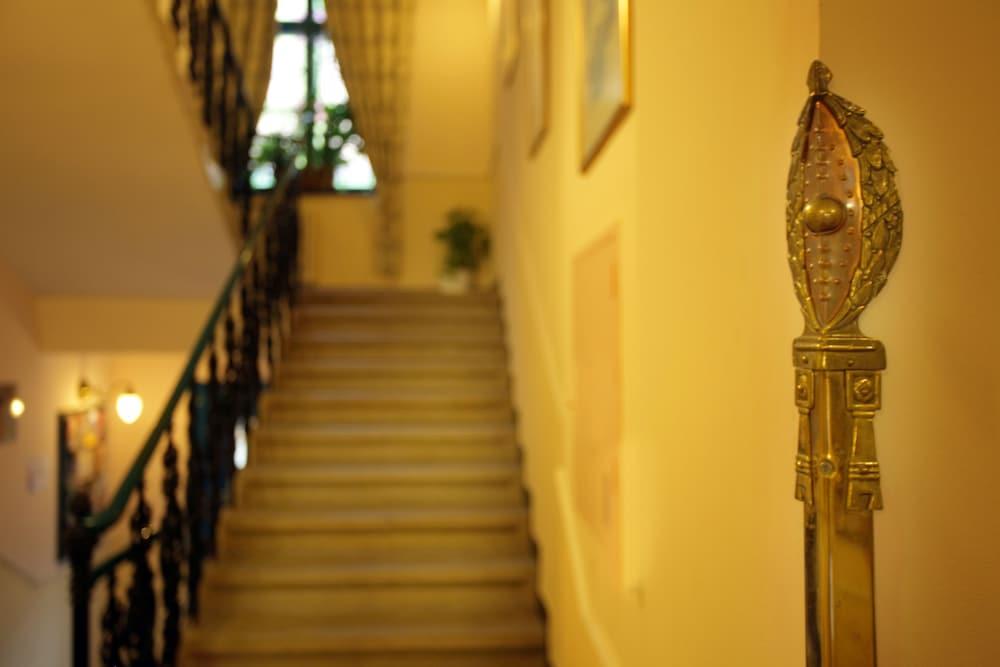 Anna Hotel Prague Exterior photo
